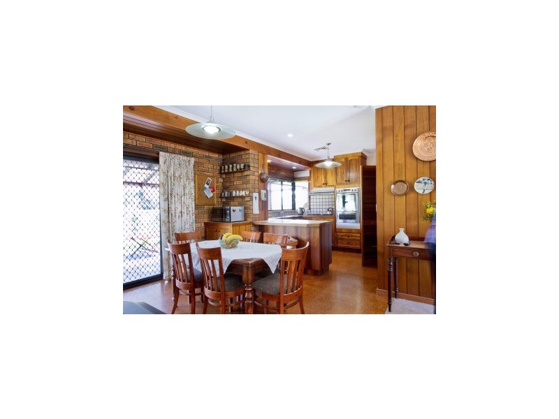 111 Sandy Creek Road, Maffra VIC 3860