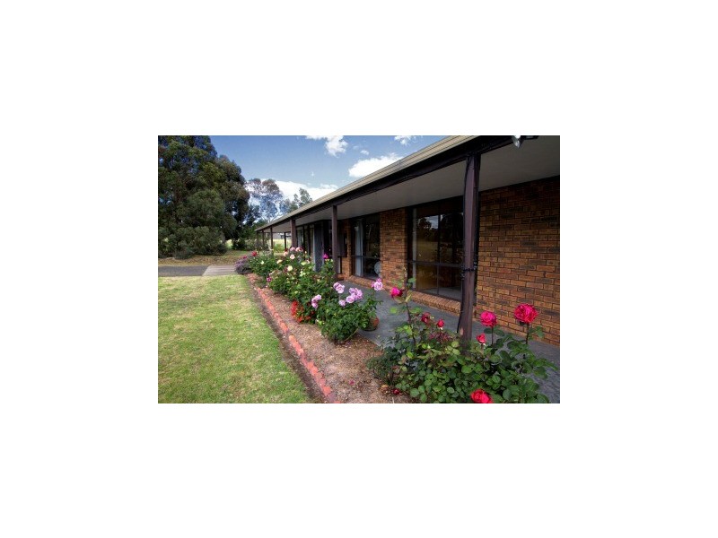 111 Sandy Creek Road, Maffra VIC 3860