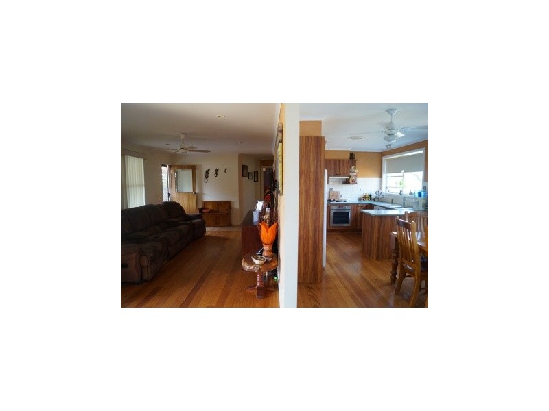 22 Landy Street, Maffra VIC 3860