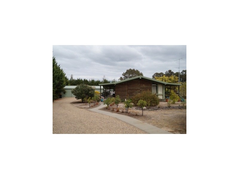 177 Three Chain Road, Maffra VIC 3860