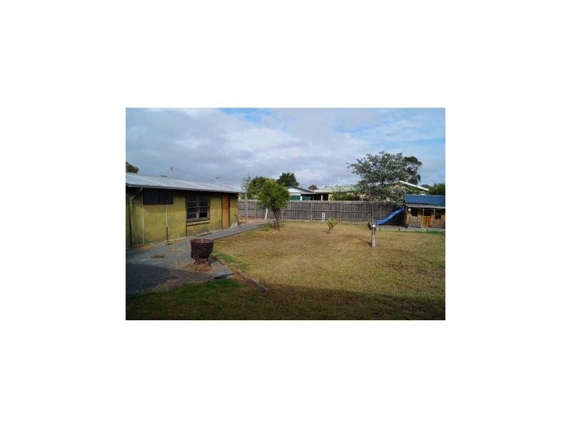 17 Anderson Street, Heyfield VIC 3858