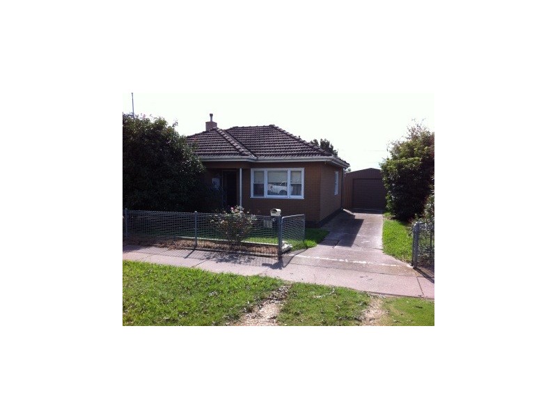 34 McLean Street, Maffra VIC 3860
