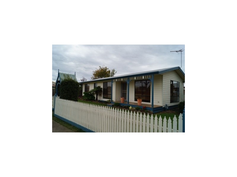 2a Munro Street, Maffra VIC 3860