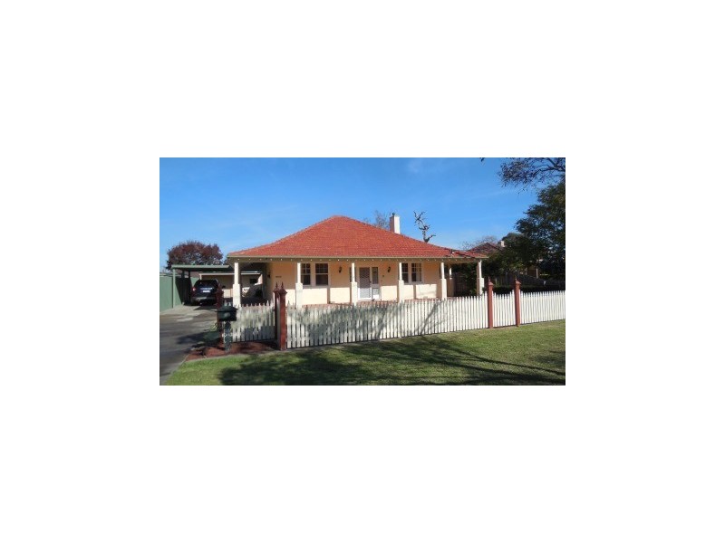 4 Blackburn Street, Stratford VIC 3862