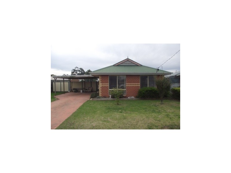 15 Morison Street, Maffra VIC 3860