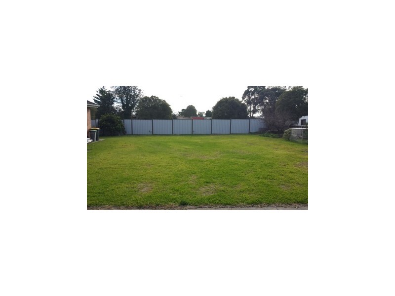 20 Alfred Street, Maffra VIC 3860