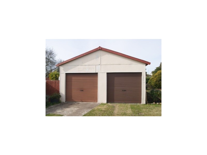 84 Carpenter Street, Maffra VIC 3860