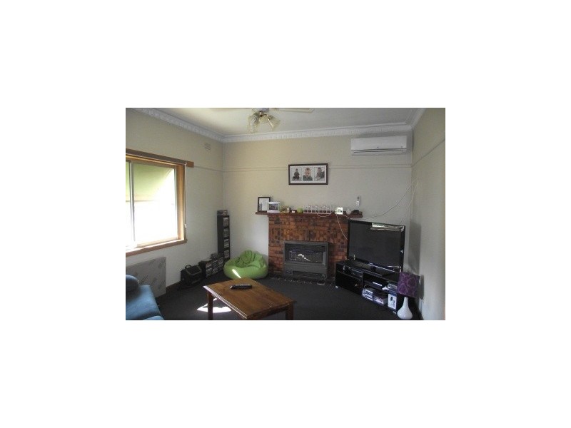 35 Carpenter Street, Maffra VIC 3860