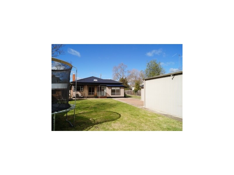 35 McMillan Street, Maffra VIC 3860