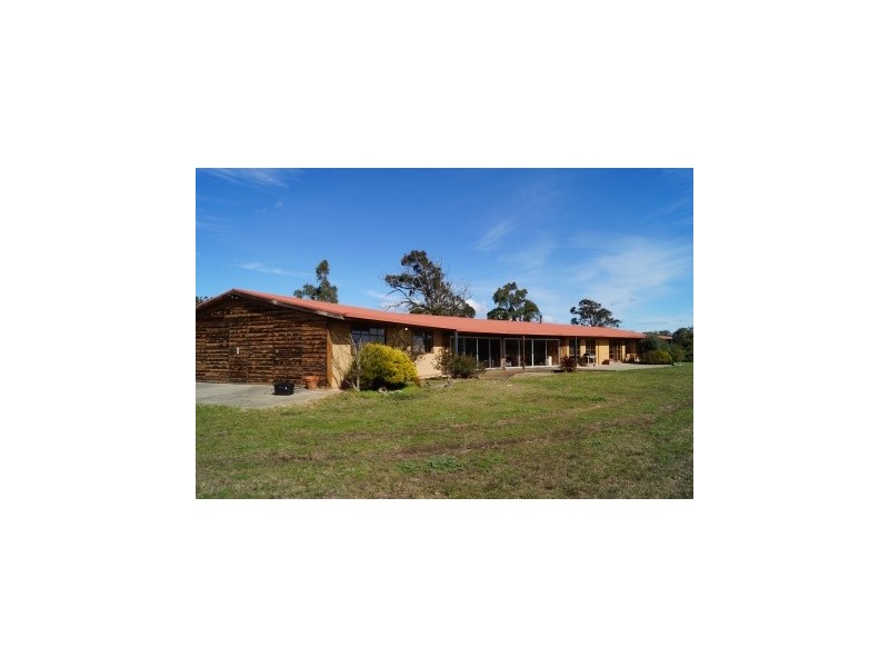 Turn 9 Locks Road, Boisdale VIC 3860