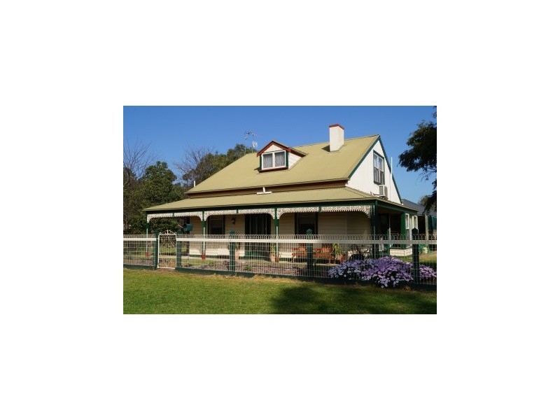 40 Dixon Street, Stratford VIC 3862
