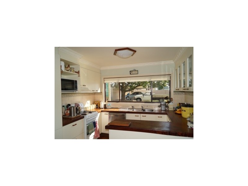 40 Dixon Street, Stratford VIC 3862