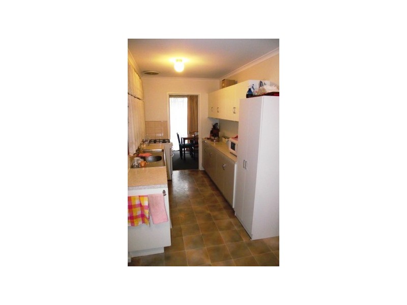 12 Munro Street, Maffra VIC 3860