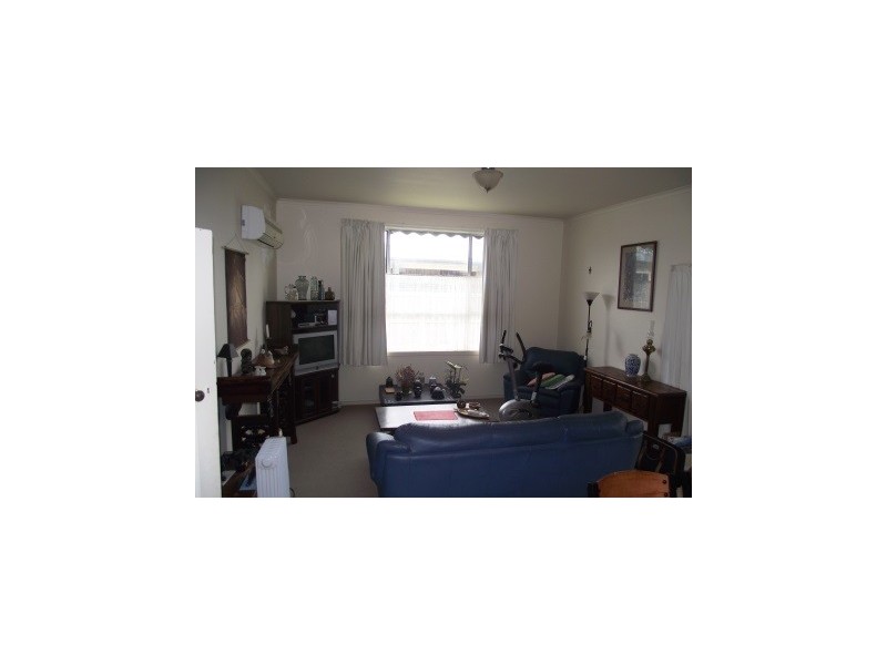 2-27 Merry Street, Maffra VIC 3860
