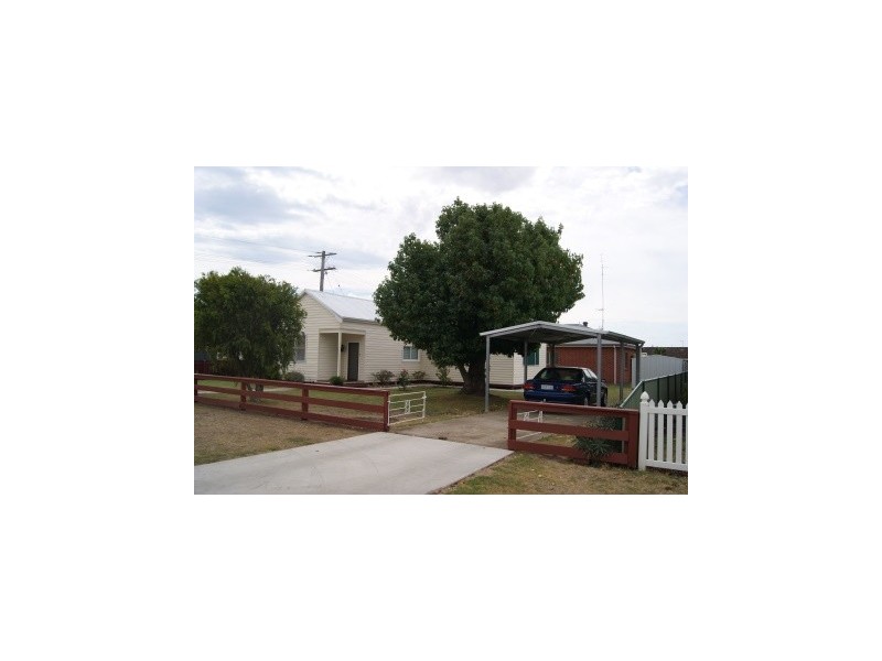 62 McLean Street, Maffra VIC 3860