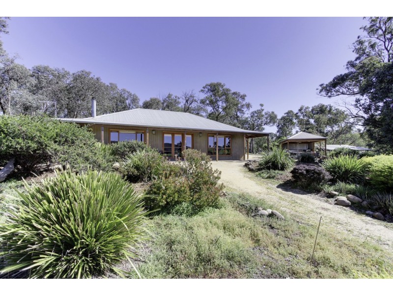 150 Hodges Road, Coongulla VIC 3860