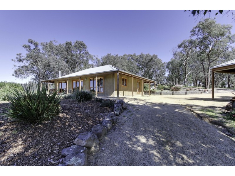 150 Hodges Road, Coongulla VIC 3860
