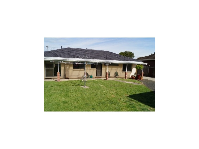 4 Parkinson Street, Maffra VIC 3860