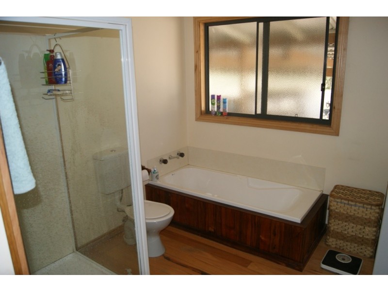 55 Hamiltons Road, Boisdale VIC 3860