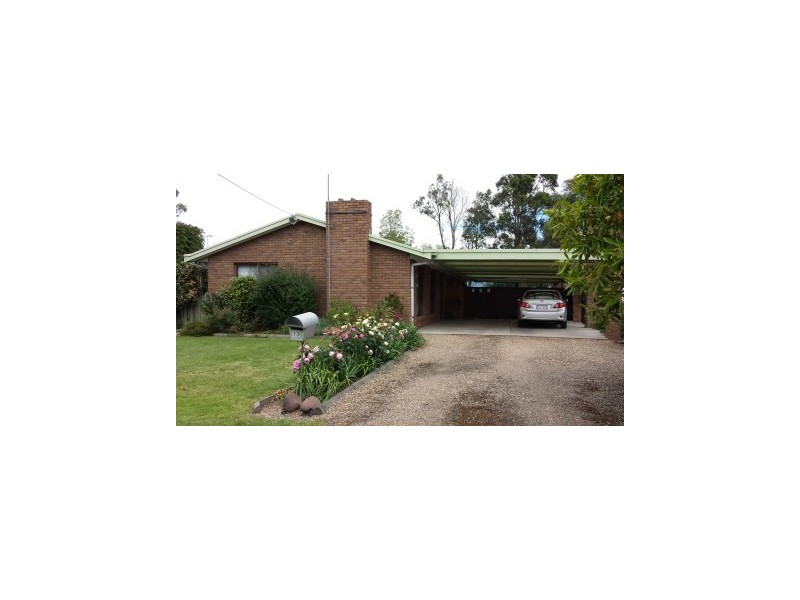 73 Alfred Street, Maffra VIC 3860