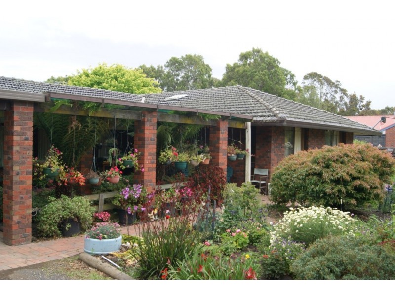 21-23 Campbell Street, Maffra VIC 3860