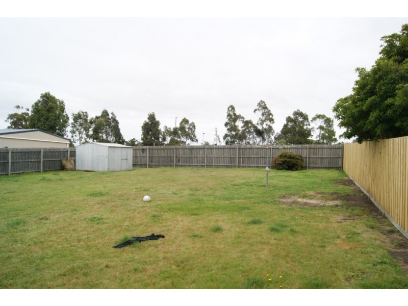 8 Merrydale Street, Maffra VIC 3860