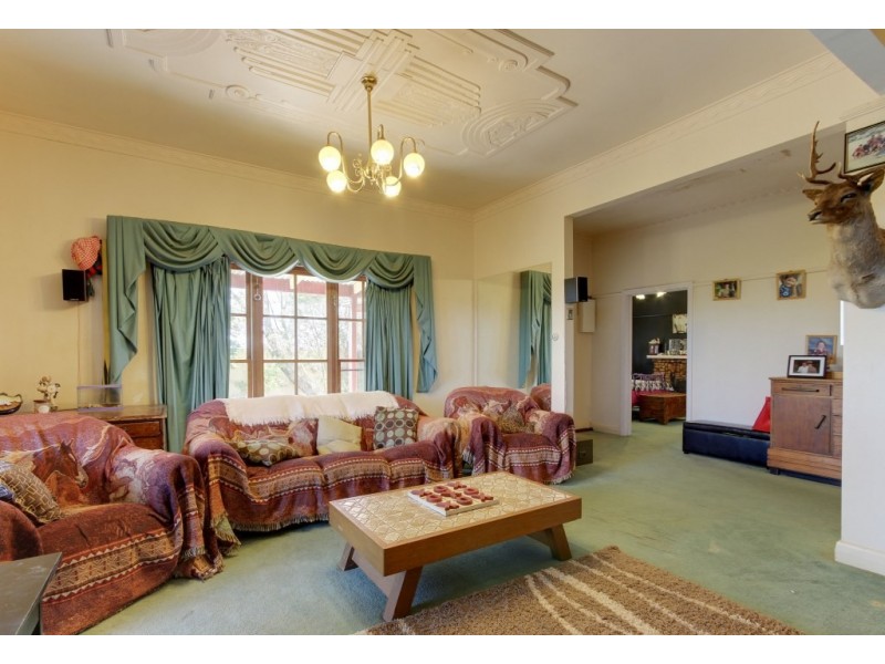 402 Vardys Road, Maffra VIC 3860