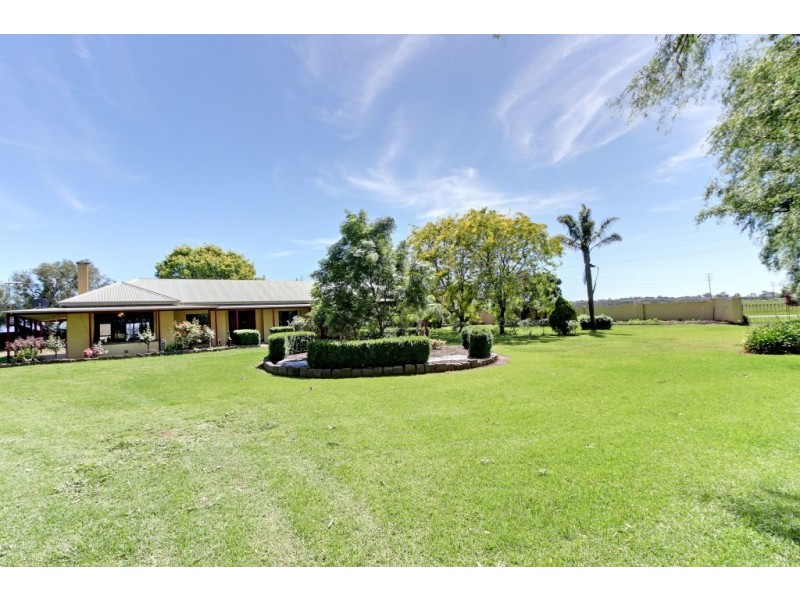 402 Vardys Road, Maffra VIC 3860