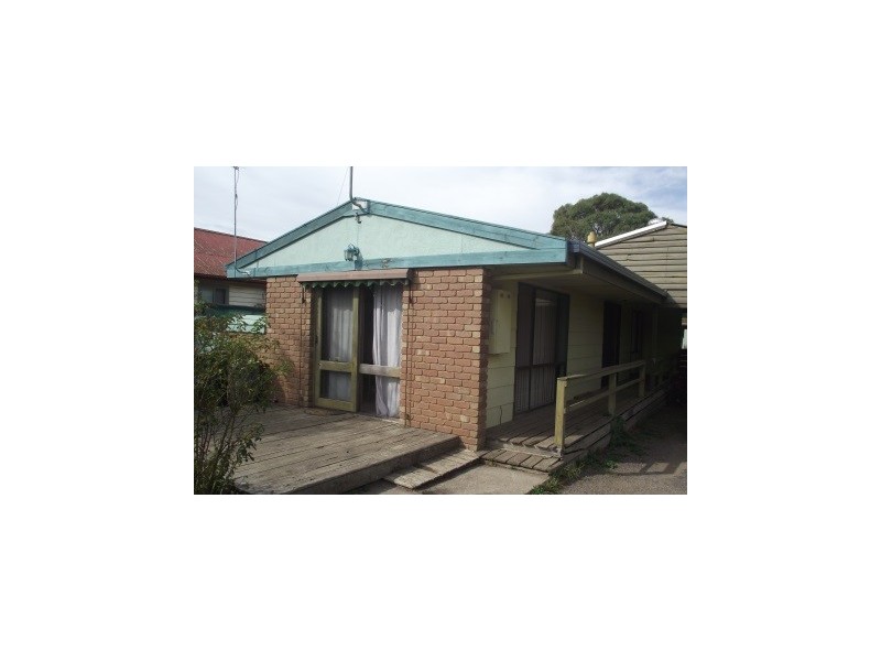 1/32 Landy Street, Maffra VIC 3860