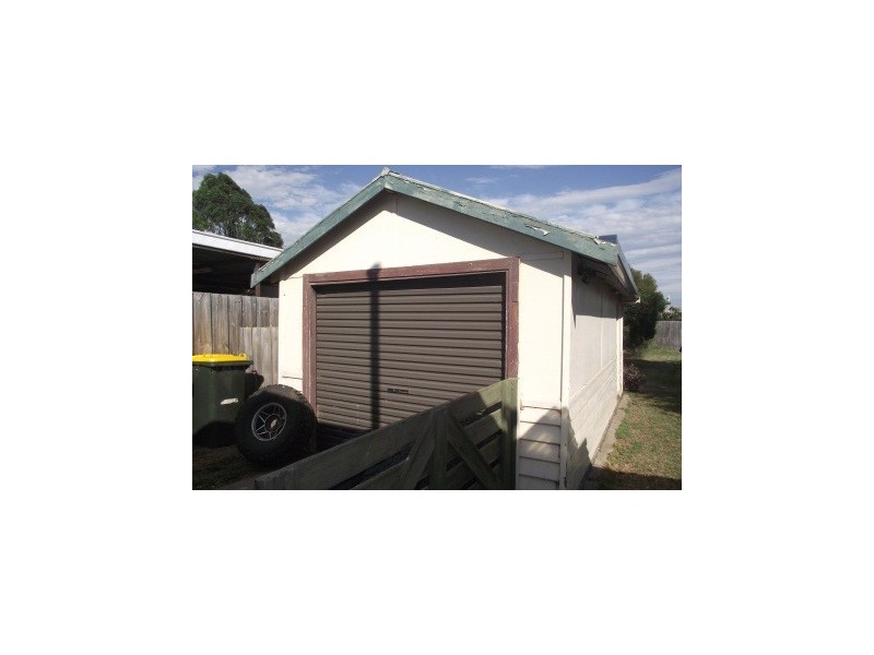 35 Carpenter Street, Maffra VIC 3860