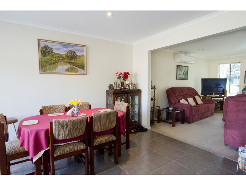 2/1D Duke Street, Maffra VIC 3860