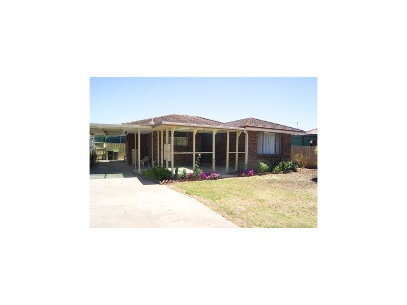 2/77 Landy Street, Maffra VIC 3860