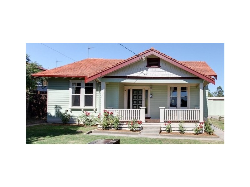 10 Henry Street, Maffra VIC 3860