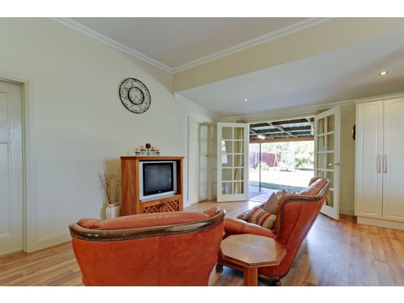 10 Henry Street, Maffra VIC 3860