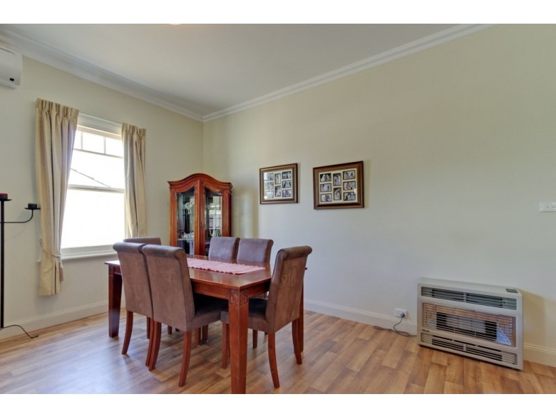 10 Henry Street, Maffra VIC 3860