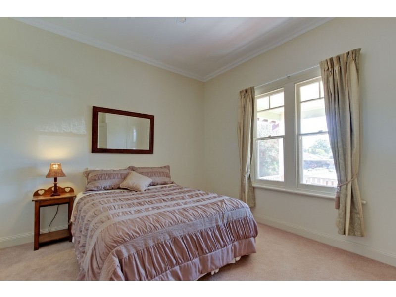 10 Henry Street, Maffra VIC 3860