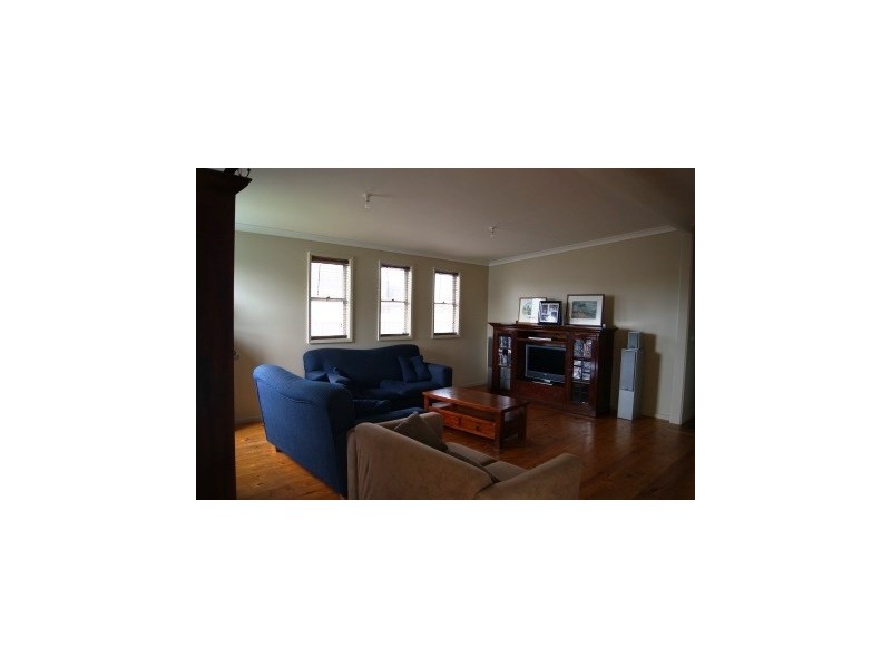 25 Landy Street, Maffra VIC 3860