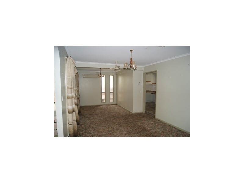 1 McAdam Street, Maffra VIC 3860