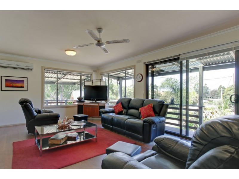 16 Tamboritha Terrace, Coongulla VIC 3860