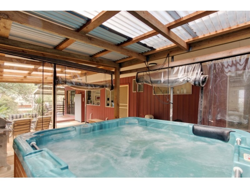16 Tamboritha Terrace, Coongulla VIC 3860