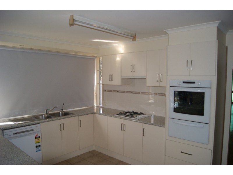 17 Weir Road, Heyfield VIC 3858