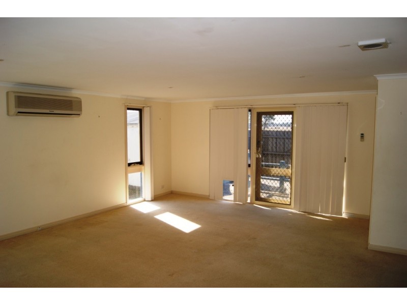 17 Weir Road, Heyfield VIC 3858