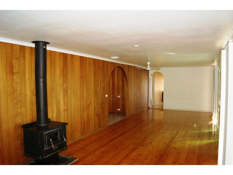 17 Weir Road, Heyfield VIC 3858