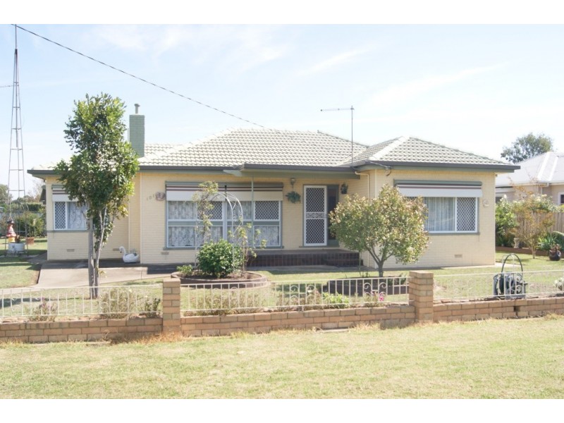 101 Powerscourt Street, Maffra VIC 3860