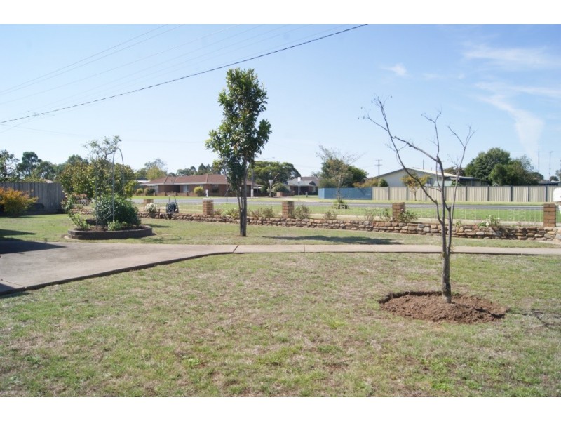 101 Powerscourt Street, Maffra VIC 3860