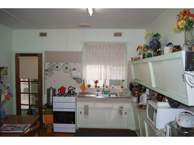 116 Powerscourt Street, Maffra VIC 3860