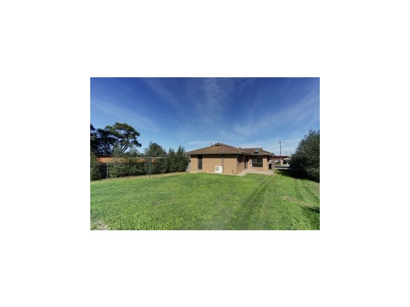 6 Parkinson Street, Maffra VIC 3860