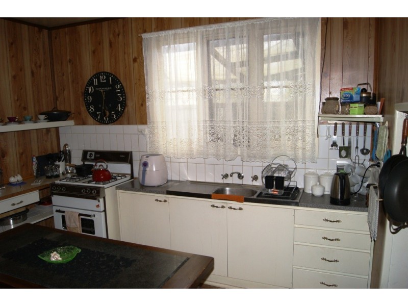 37 Mills Street, Heyfield VIC 3858