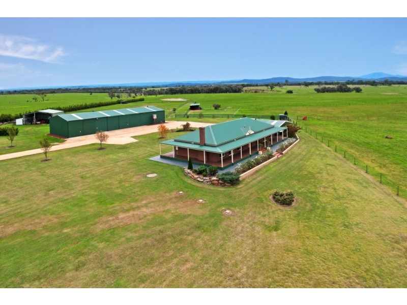 182 Hamiltons Road, Boisdale VIC 3860
