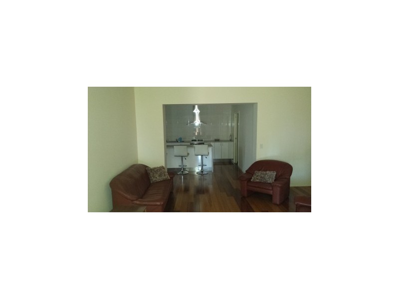 42b Johnson Street, Maffra VIC 3860